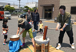 感謝祭の様子